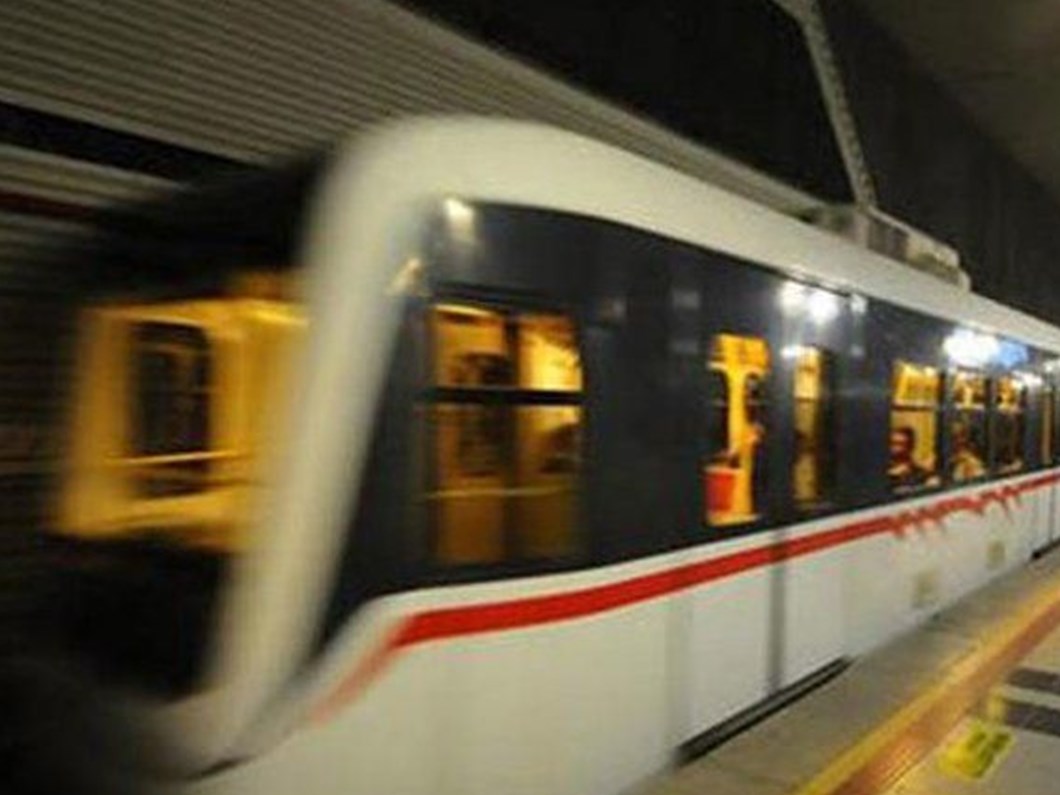 Istanbul Da Metro Seferleri Normale Dondu Ntv