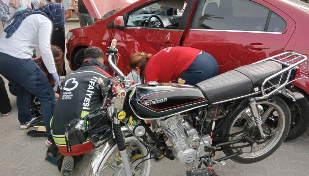 Burhaniye'de trafik kazası: Bir yaralı