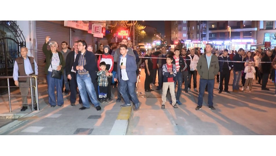 SON DAKİKA: Esenyurt Belediye Başkanı'ndan çatlaklar nedeniyle tahliye edilen 40'a yakın binayla ilgili açıklama