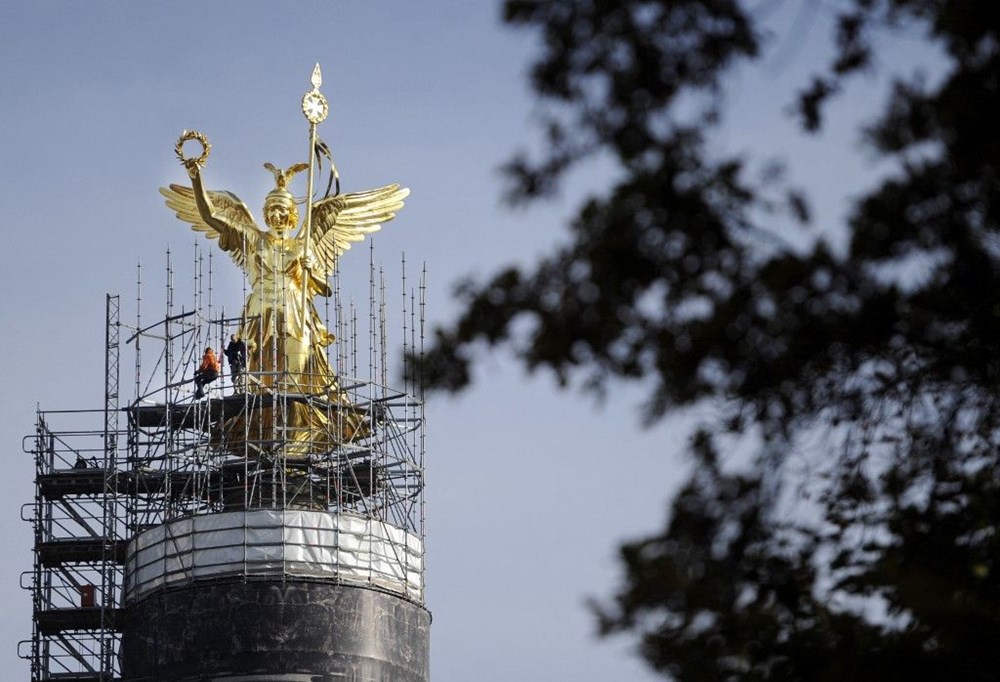 Berlin’deki Zafer Sütunu’nun bakır çatısı çalındı - 4