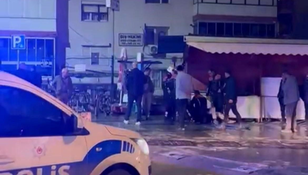 İzmir’de parkta kanlı tartışma