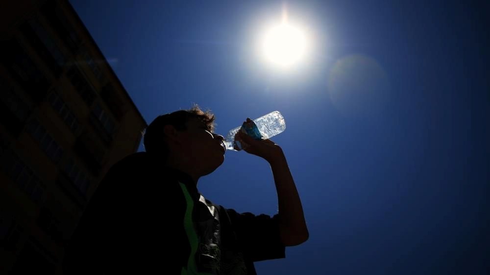 İstanbul’da salı gününe
dikkat: Hava sıcaklığı gölgede 35 dereceye ulaşacak (Bu hafta hava nasıl olacak?) - 3