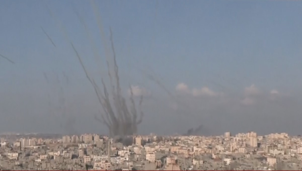 NTV ekibi Hamas'ın vurduğu kentte: Aşkelon'a roketler atılıyor NTV ekibi Hamas'ın vurduğu kentte: Aşkelon'a roketler atılıyor
