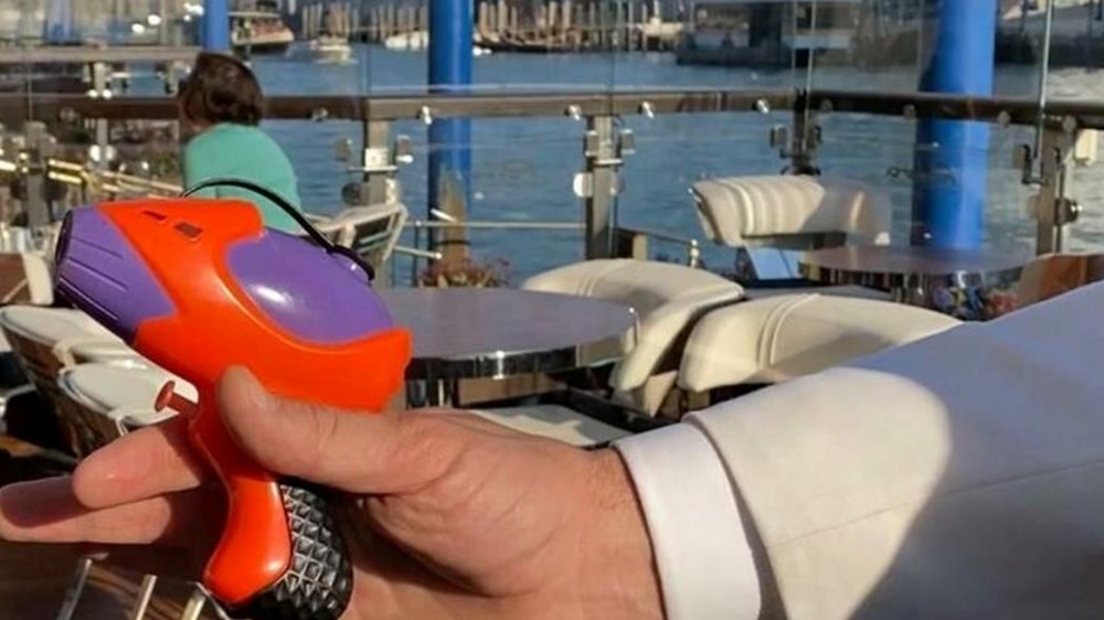 Venedik'teki otelcilerin martılarla başı dertte: Konuklarını su tabancalarıyla donattılar - 5