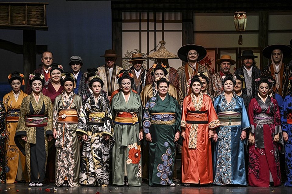 Madama Butterfly operası sanatsever öğrenciler için perdelerini açtı - 1