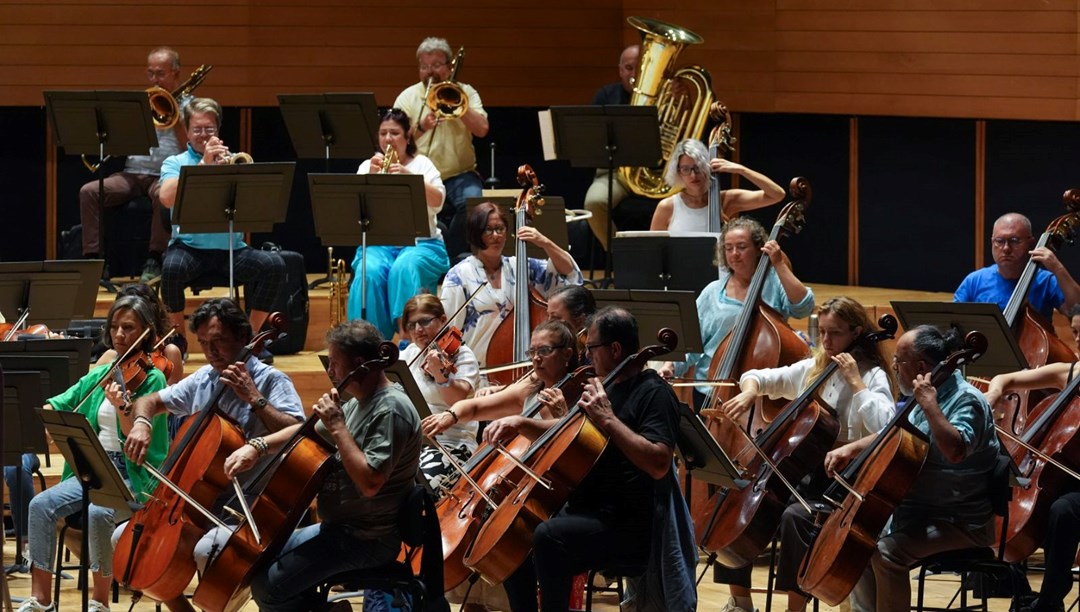 İzmir Devlet Senfoni Orkestrası 50'nci yılını özel gala ile açıyor