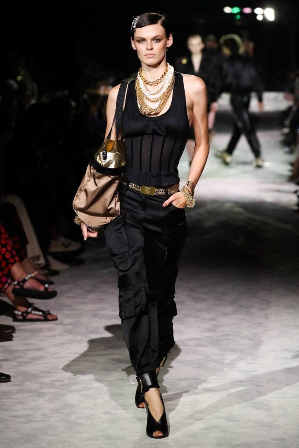 Tom Ford defilesinde şalvar fırtınası - 15