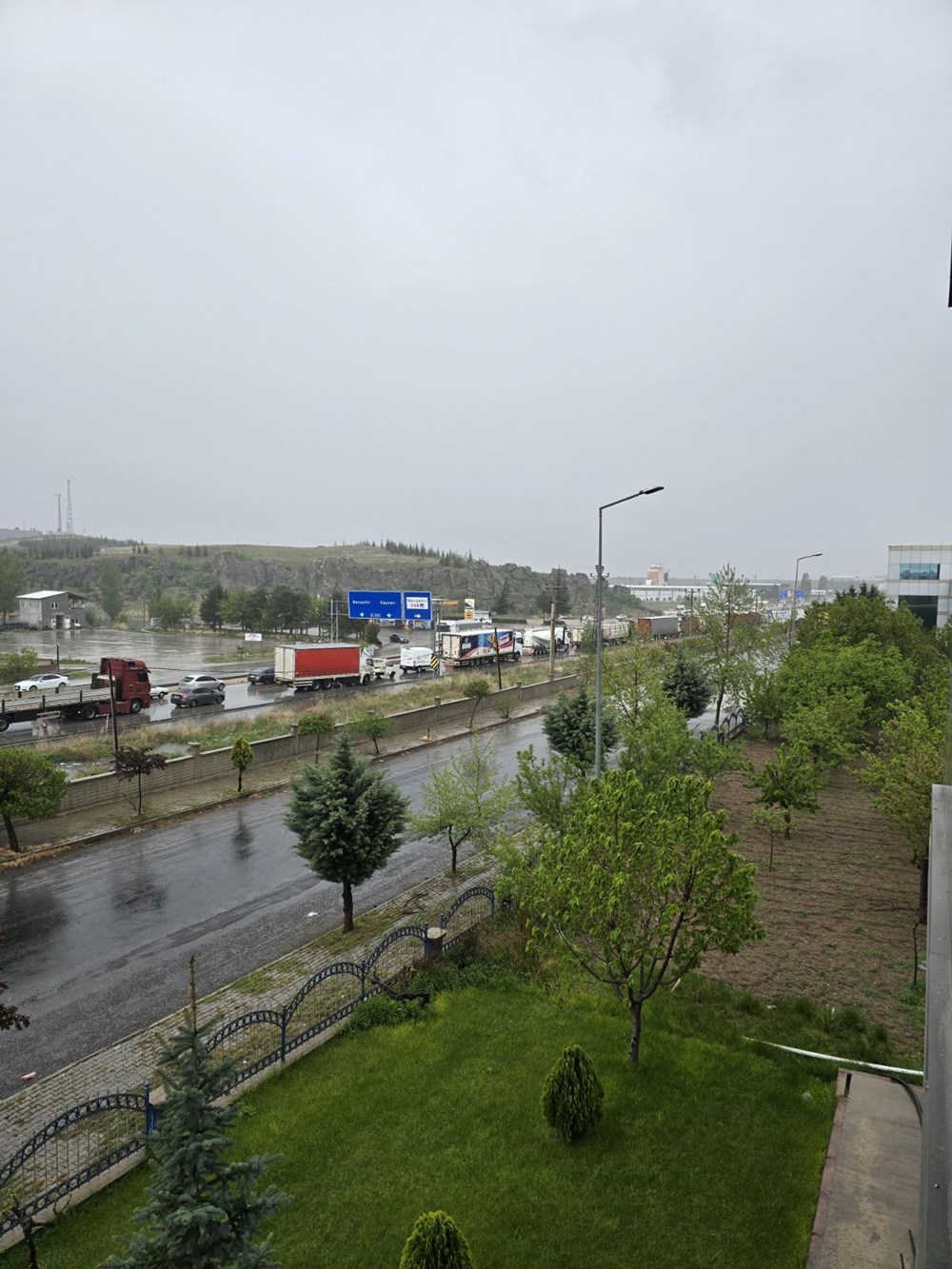 Nevşehir-Aksaray kara yolu sel nedeniyle trafiğe kapandı - 1