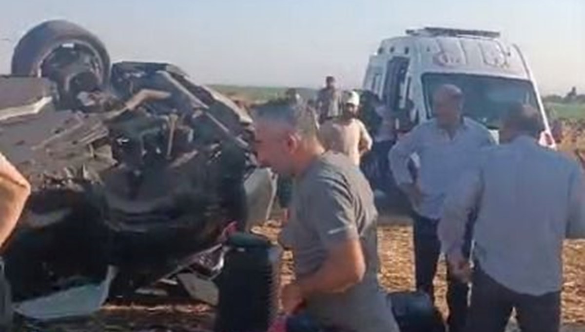 Diyarbakır’da otomobil tarlaya uçtu: 3 ABD vatandaşı yaralandı Diyarbakır’da otomobil tarlaya uçtu: 3 ABD vatandaşı yaralandı