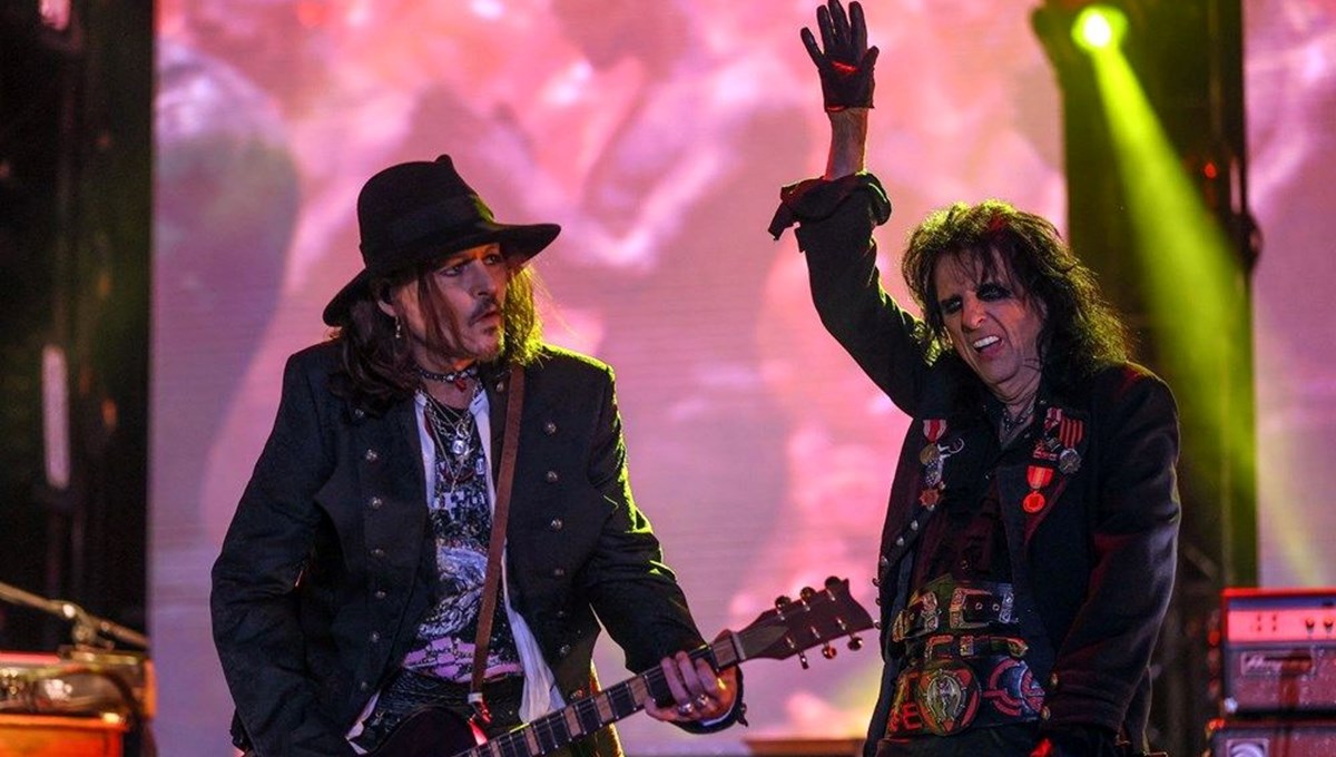 Johnny Depp'li Hollywood Vampires grubu: Teşekkürler İstanbul