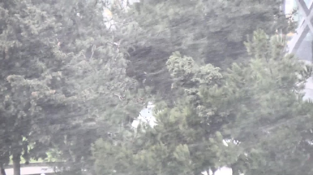 Beylikdüzü'nde kar Taksim'de karla karışık yağmur - 8