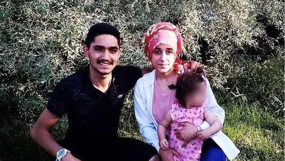 Cezaevinden çıkıp karısını öldürdü