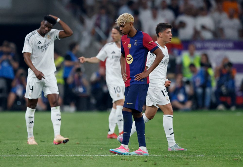 Barcelona - Real Madrid: Arda Güler birinci 11'de 72 1XeytL84HUKAtPKi4TDjTg