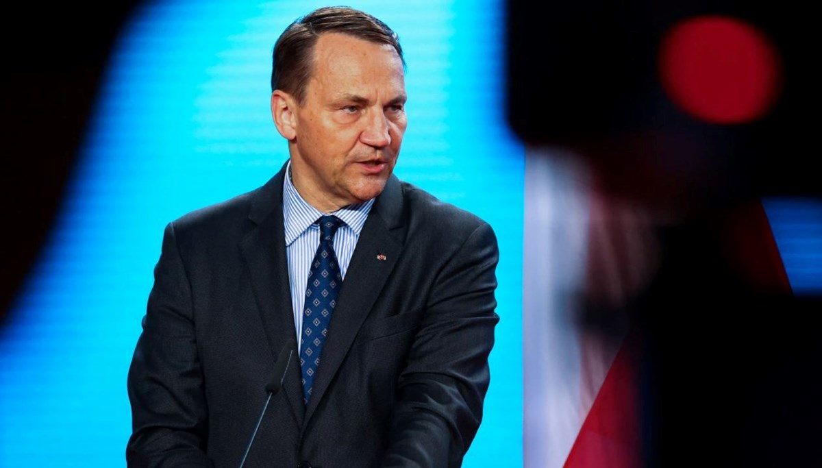 Polonya, hava sahasını ihlal eden Rus uçaklarını düşüreceğini duyurdu