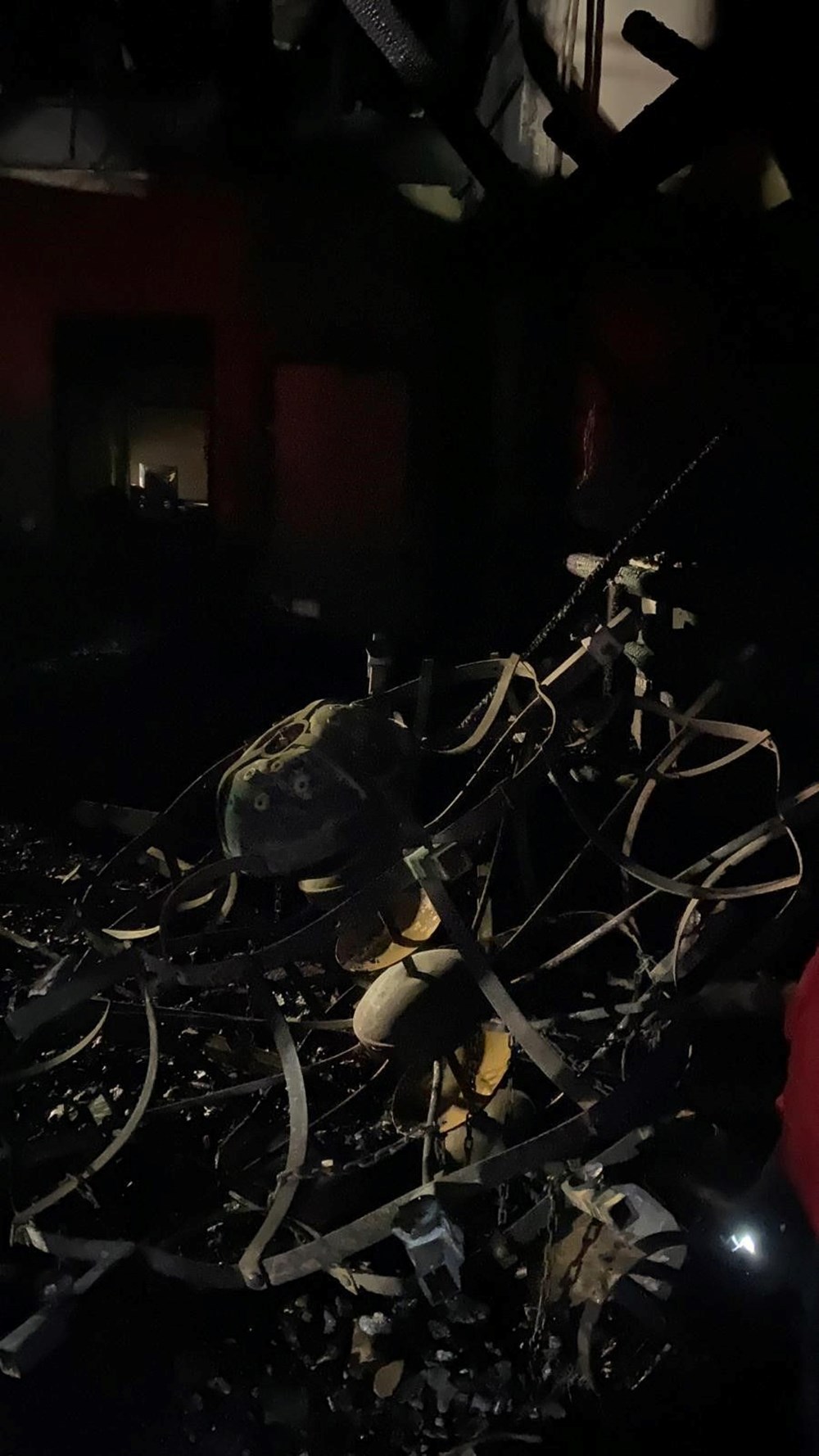 Yürek burkan görüntüler: Faciada ölenlerden geriye odalardaki eşyaları kaldı - 3