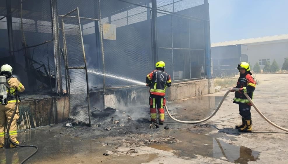 Balıkesir'de halde yangın
