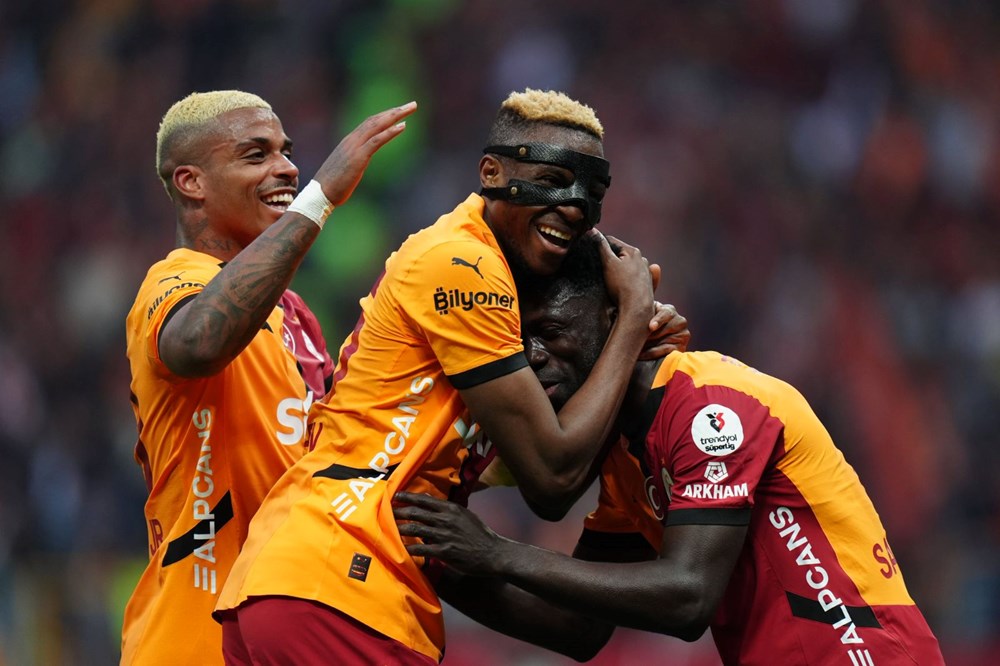 "Önümüzdeki dönem Galatasaray’ı taşıyamaz" Spor müellifleri kıymetlendirdi 73 1 zQXzSlOEeY4nt7fPtlgw