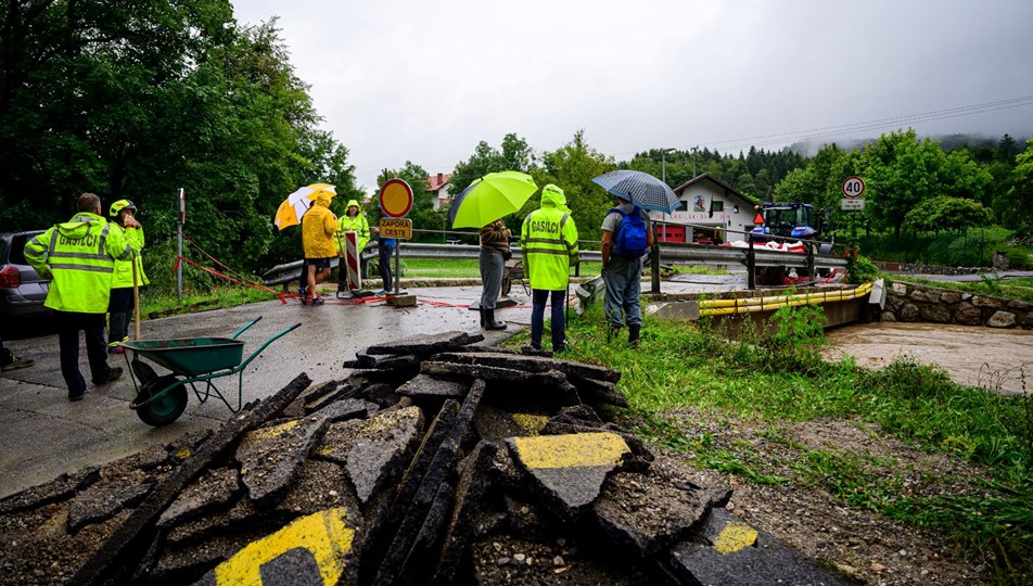 Slovenya’da sel ve yıldırımdan 3 kişi öldü Son Dakika Dünya Haberleri