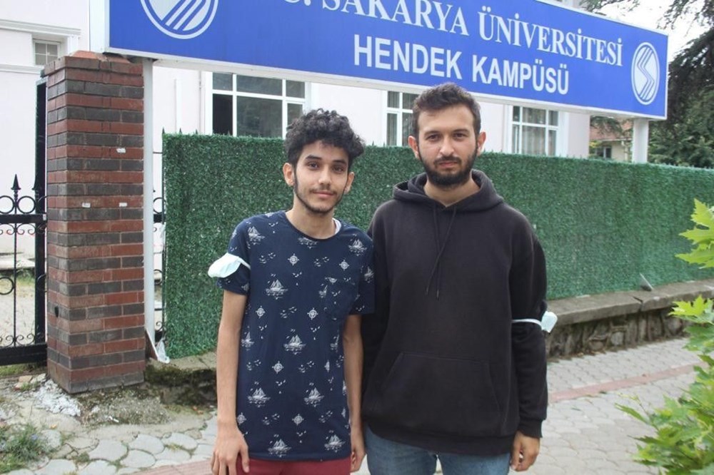 Bir fotoğrafla gündem oldular: Öğrencilerden kira tepkisi - 6