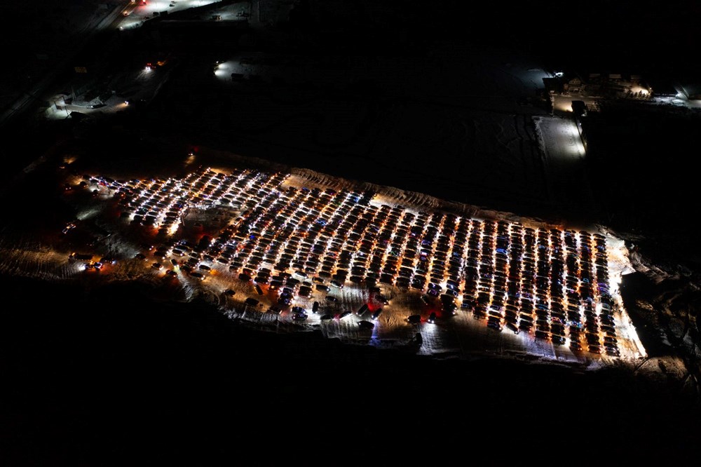 Otomobillerden dev noel ağacı: 800 otomobil katıldı - 12