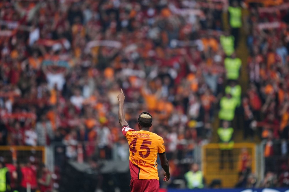 Canlı anlatım: Galatasaray, Kayserispor karşısında şampiyonluk için sahada - 11