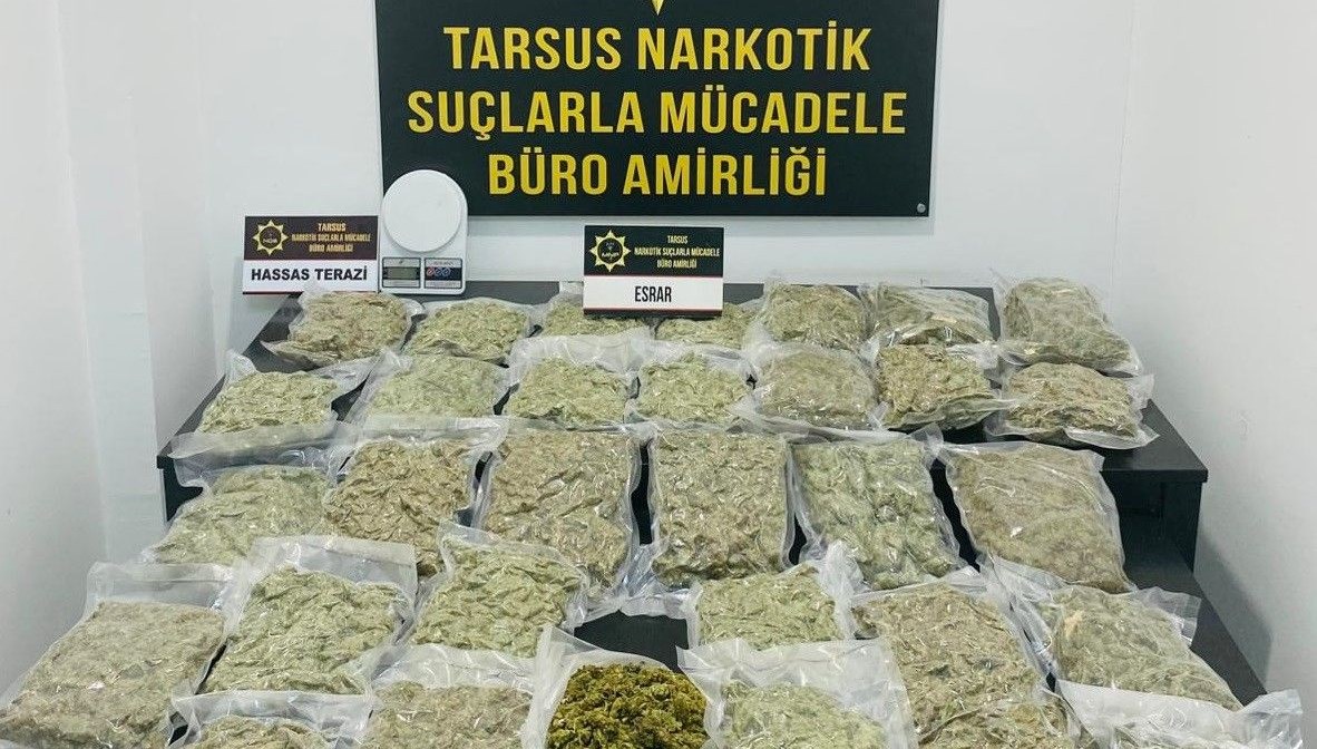 Mersin ve Adana'da uyuşturucu operasyonları: 33 kilogram esrar ele geçirildi