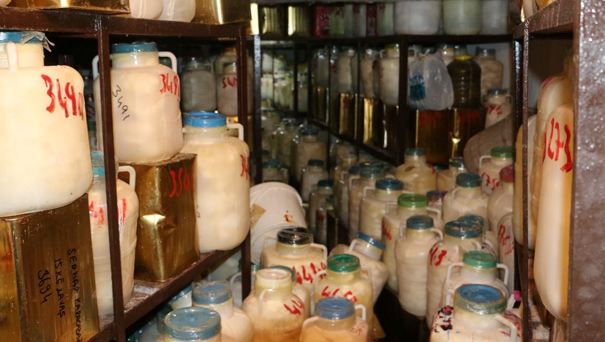 Kış için hazırlıklar başladı: Soğuk hava depolarında muhafaza ediyor