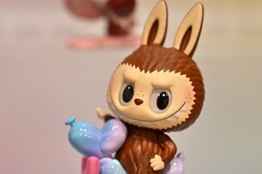 Labubu çılgınlığı sona mı eriyor? Sahibi zengin oldu, 150 bin dolara satılıyor - 4