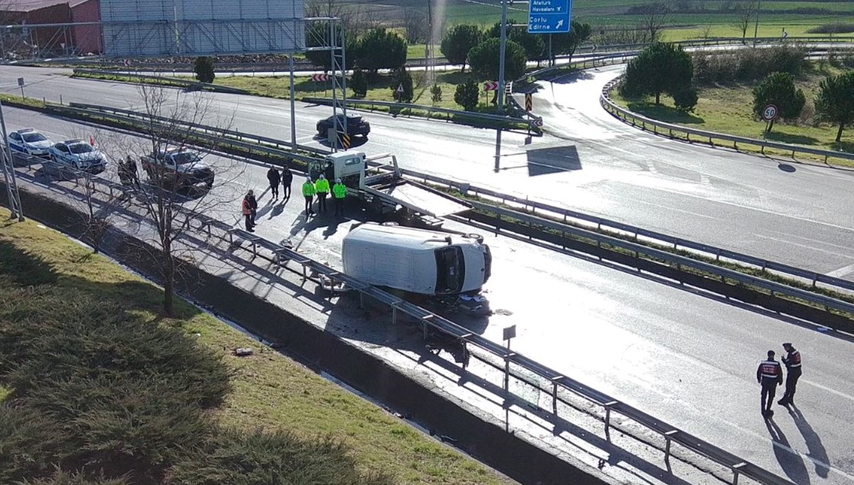 Tekirdağ'da minibüs devrildi: 1 ölü