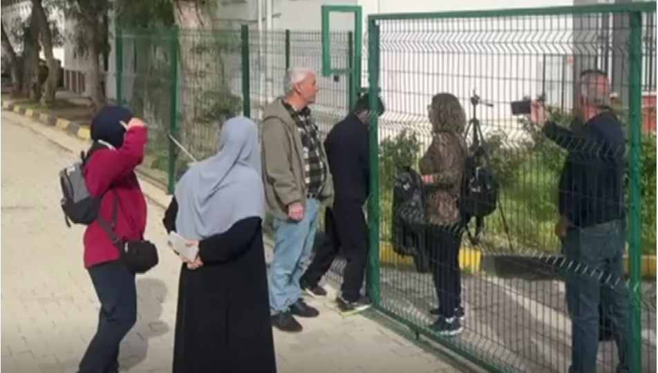 KKTC'de başörtülü öğrenciye engel: “2025'te 28 Şubat'ı yaşadık” - Son Dakika Dünya Haberleri | NTV Haber