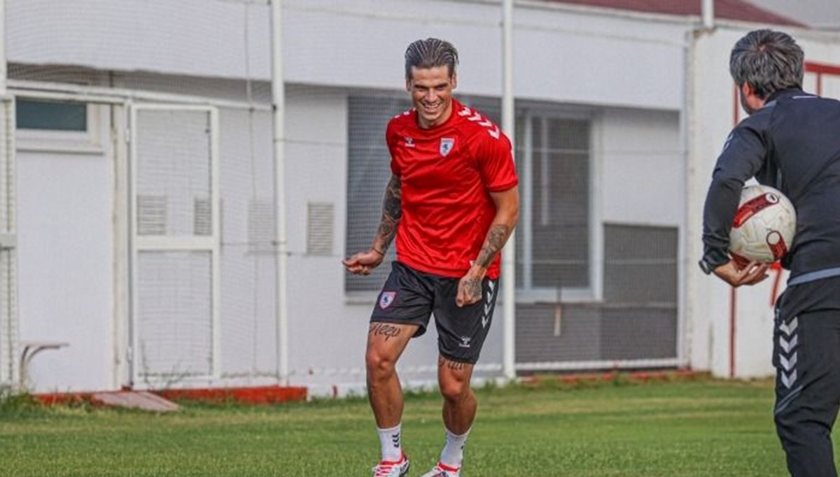 Samsunspor'da Mickael Tırpan'la yollar ayrıldı Samsunspor'da Mickael Tırpan'la yollar ayrıldı