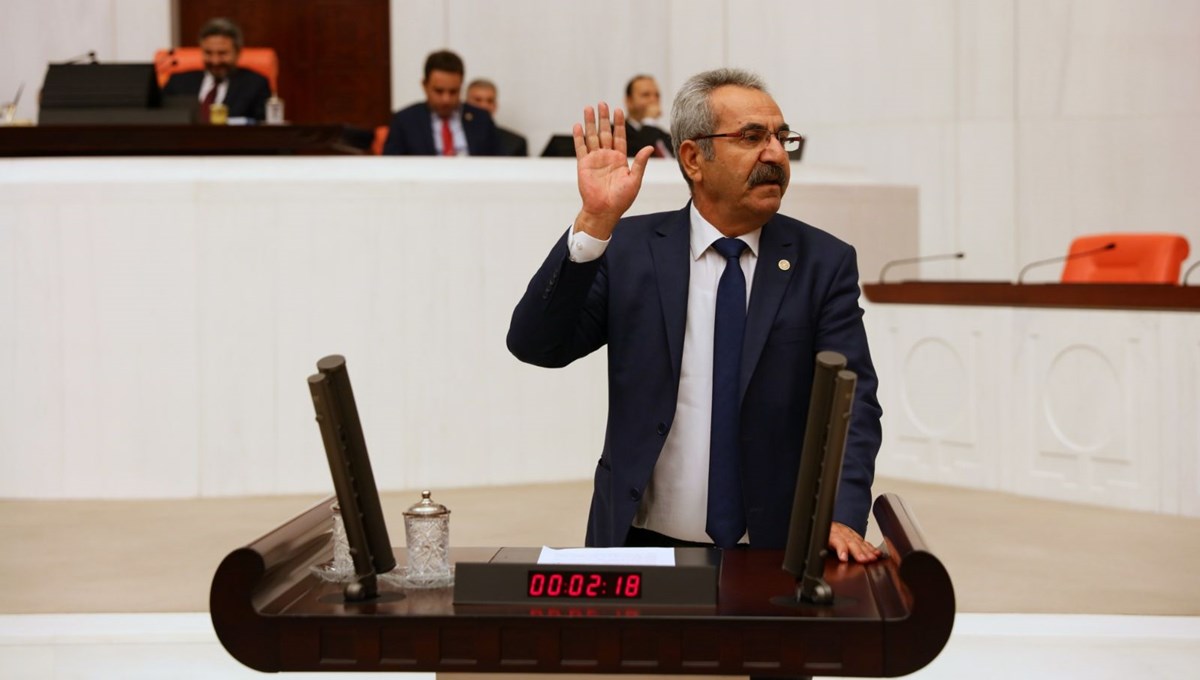 Eski HDP Milletvekili Behçet Yıldırım gözaltına alındı