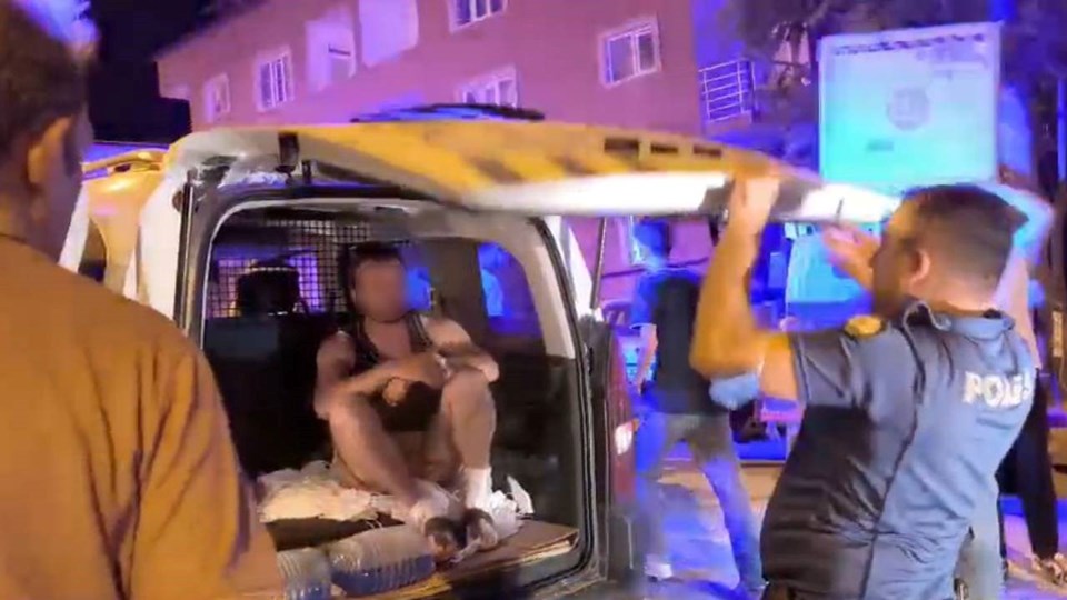 Yangında sabotaj şüphesi: Benzin bidonuyla yakalandı - 1