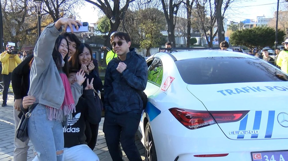 Ferrari devriyede: Vatandaşlar selfie çektiriyor (Bu lüks araçlar hangi çetelere ait?) - 26