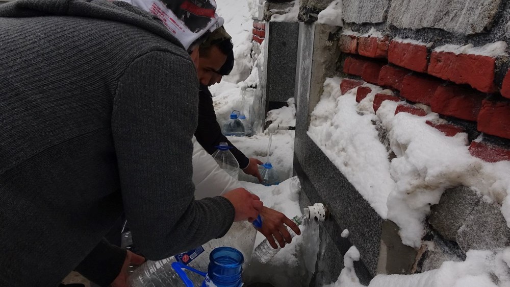 Uludağ'da eksi 10 derecede metrelerce su kuyruğu - 4