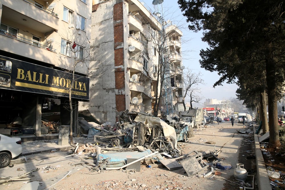 Daha büyük bir deprem olacak mı? | Deprem uzmanlarından "hasarlı binalara girmeyin" uyarısı - 6