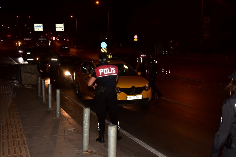 İzmir'de bin 200 polis ile huzur ve güven uygulaması - 1