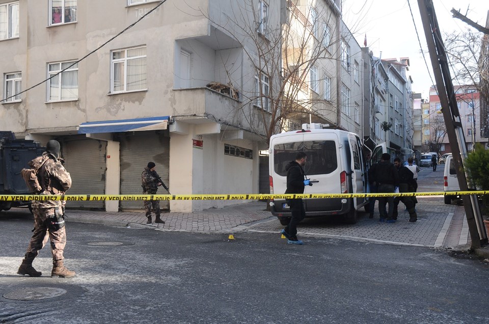 İstanbul'da polise ateş açıldı - 1