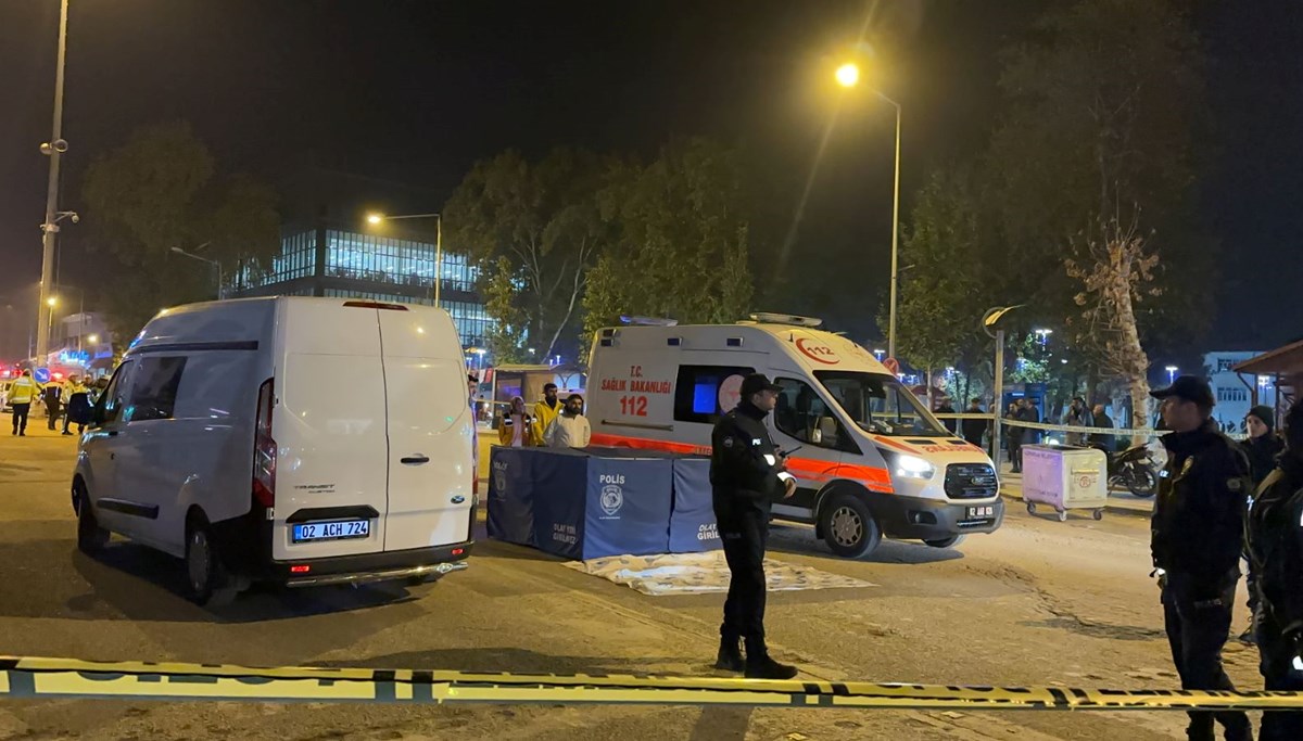 Adıyaman'da kamyonun çarptığı yaya öldü Adıyaman'da kamyonun çarptığı yaya öldü