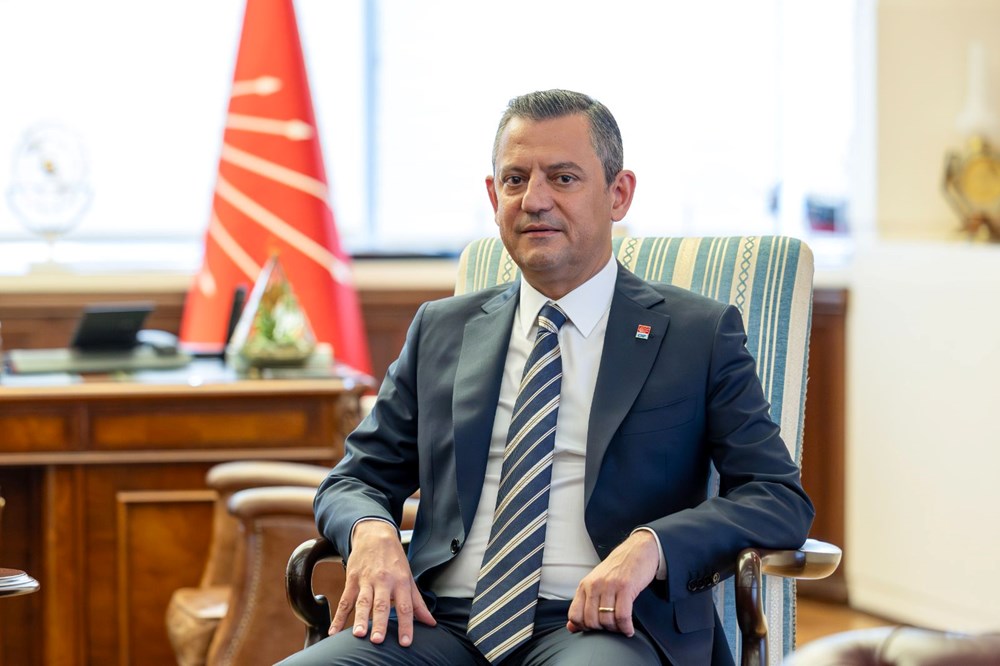 Cumhurbaşkanı Erdoğan, 18 yıl sonra CHP Genel Merkezi'nde | Erdoğan-Özel görüşmesi başladı - 18