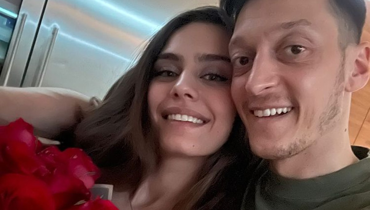 Mesut Özil'den Amine Gülşe'ye doğüm günü mesajı: Mutlu yıllar hayatımın aşkı