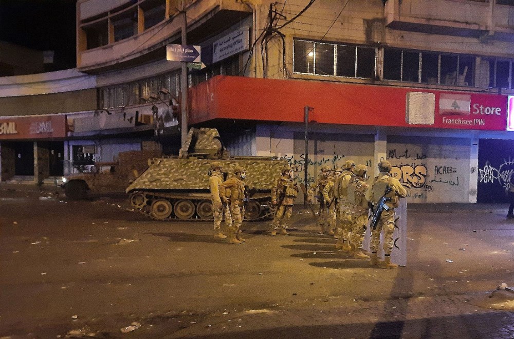 Lübnan'da protestolar şiddetleniyor: 226 yaralı - 1
