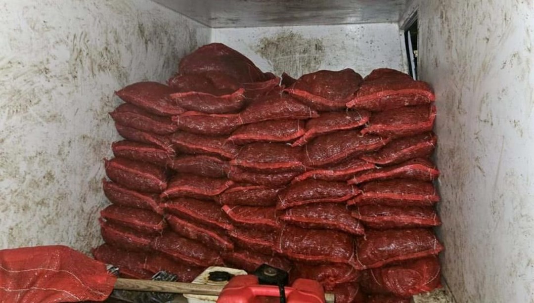 Yalova'da 2 ton 300 kilo kaçak midye ele geçirildi