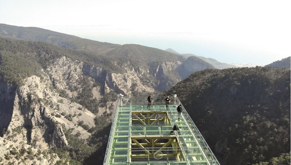Kazdağları'na cam seyir terası