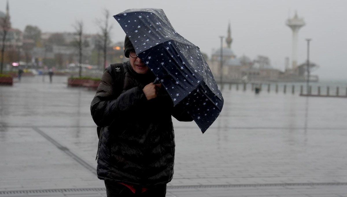 Meteorolojiden kuvvetli sağanak ve fırtına uyarısı Meteorolojiden kuvvetli sağanak ve fırtına uyarısı