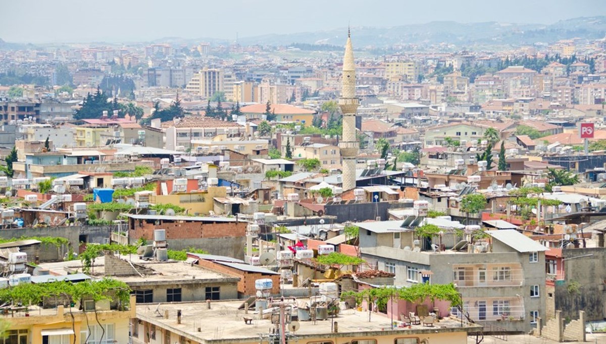 Hatay'da 11 aracın lastiğinin patlatılmasıyla ilgili 3 şüpheli yakalandı