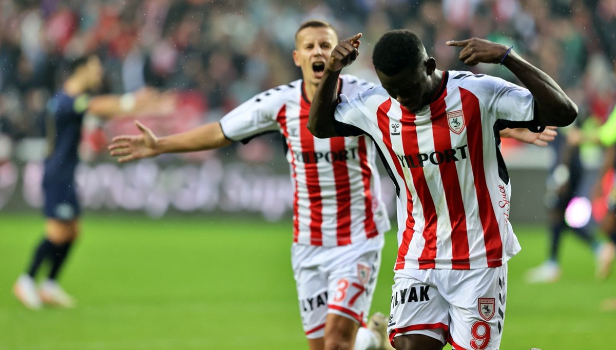 Samsunspor, 3 puanı 4 golle aldı Samsunspor, 3 puanı 4 golle aldı