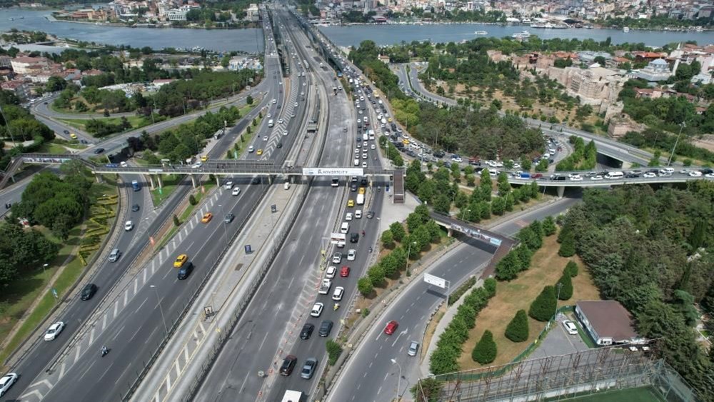Haliç Köprüsü’nde çalışma trafiği: Kuyruğun sonu Zeytinburnu’na ulaştı - 3