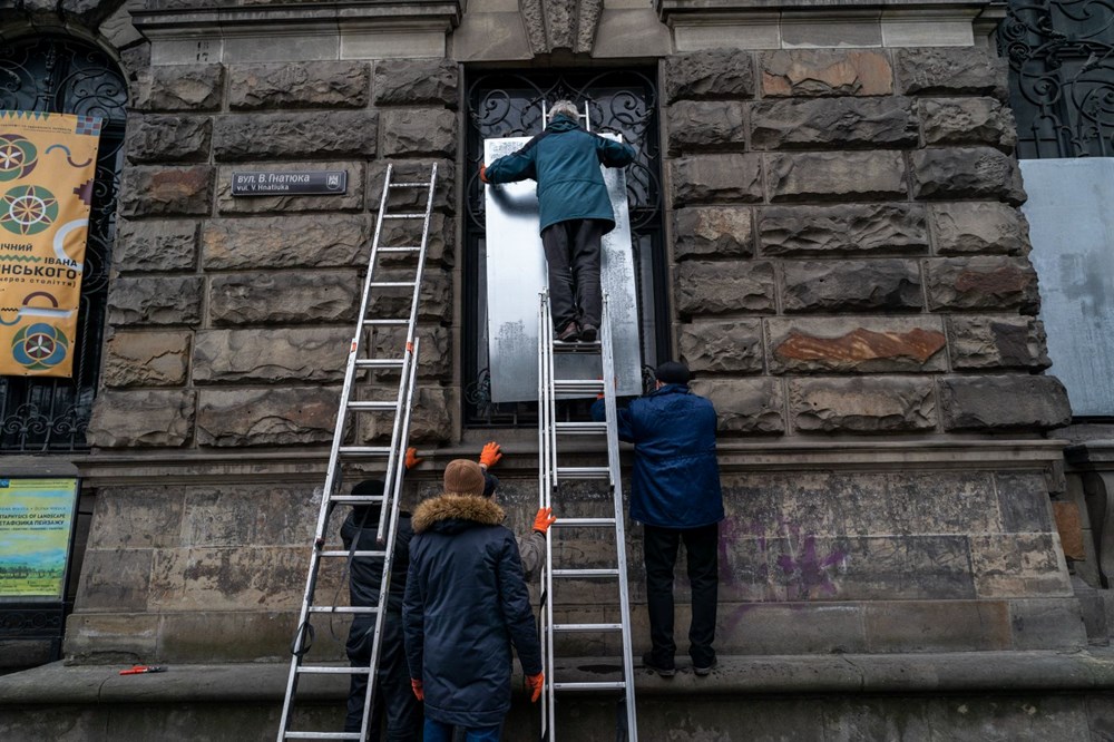 Ukrayna'n�n Lviv M�zesi'ne metal plakal� �nlem