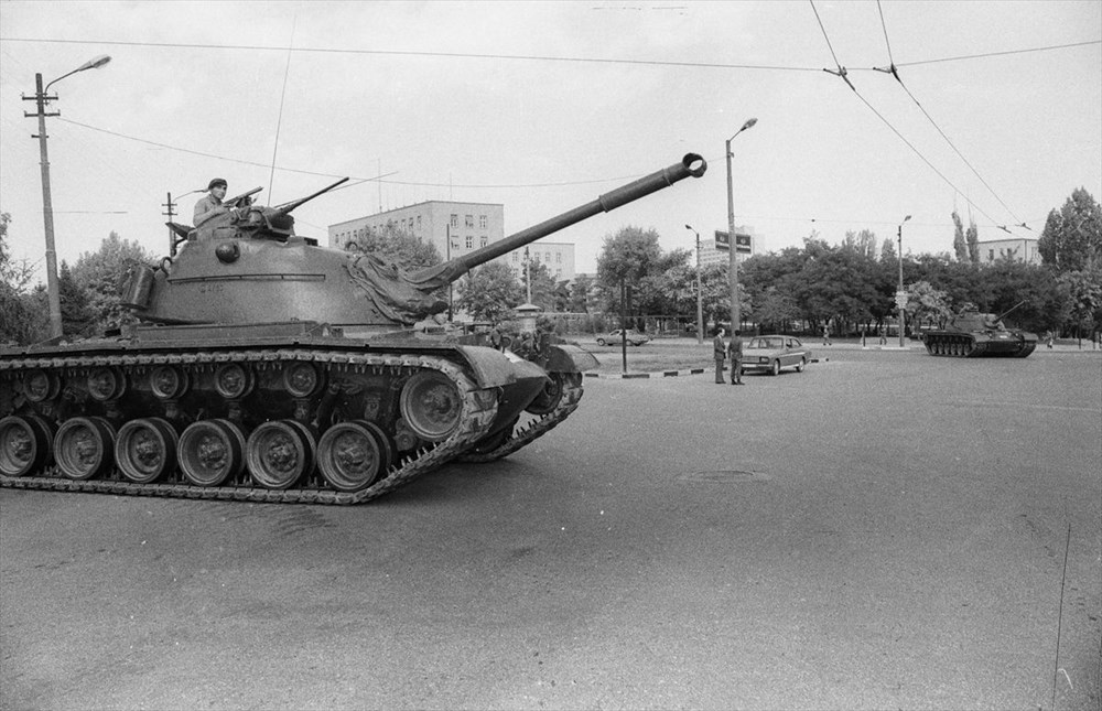 12 Eylül darbesinin üzerinden 44 yıl geçti - 19